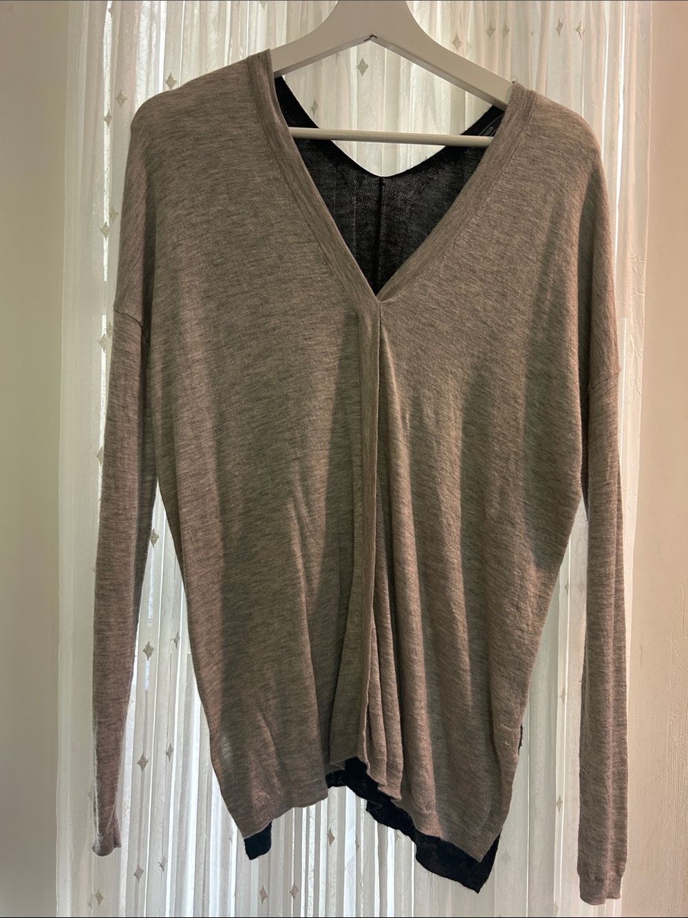 Vince Two Tone Grey V-Neck Lightweight Sweater